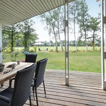 Stunning In W/ 3 Bedrooms Nakskov