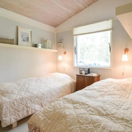Stunning In W/ 3 Bedrooms