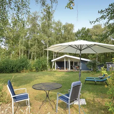 Stunning In W/ 3 Bedrooms